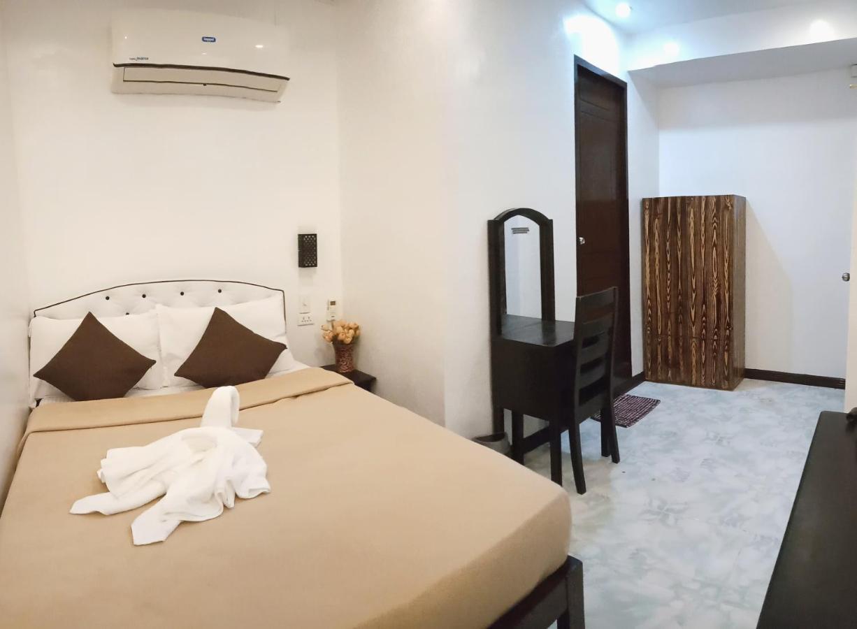 Amax Inn Cebu Мандауэ Экстерьер фото