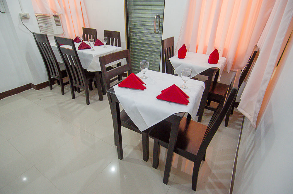 Amax Inn Cebu Мандауэ Экстерьер фото